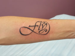 Красивая татуировка на руке