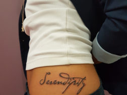 Надпись на боку Татуха