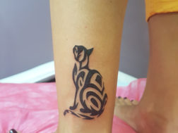 Татуировка на ноге - Кошка