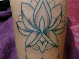 Цветок на руке - Татуировка в Киеве