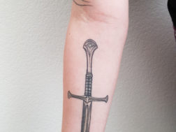 Татуировка Меч