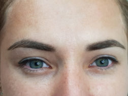 Татуаж бровей. Татуаж век (фото 26)
