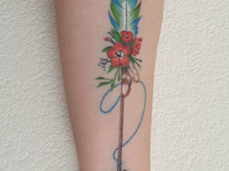 Татуировка на руке, символ зодиака стрельца