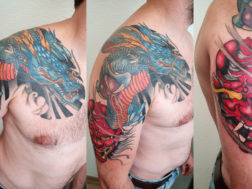 Татуировка на плече в японском стиле