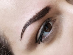 Татуаж бровей, сразу после процедуры